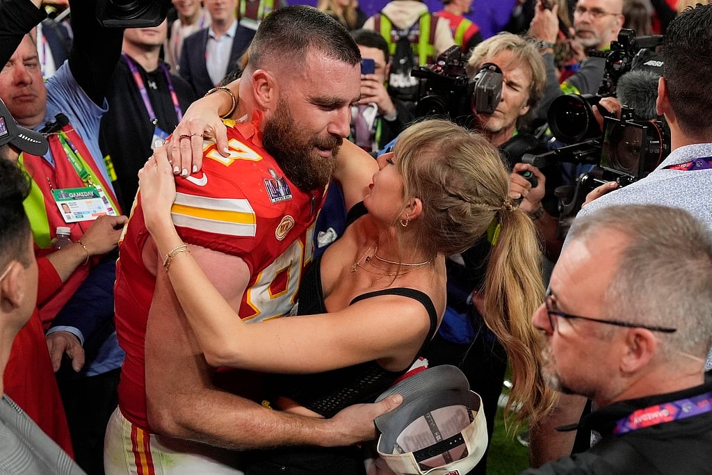 Chiefs Games That Taylor Swift Can Attend - John Locher / AP